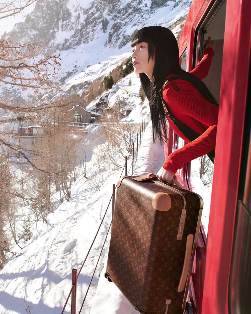 Fei Fei Sun featured in  the Louis Vuitton The Horizons Never End Campaign advertisement for Winter 2023