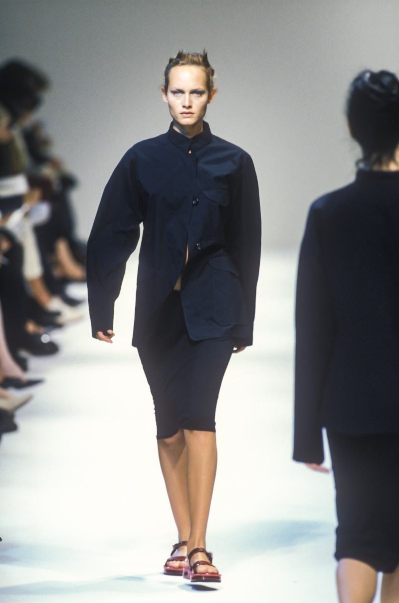 Amber Valletta featured in  the Jil Sander fashion show for Spring/Summer 1998