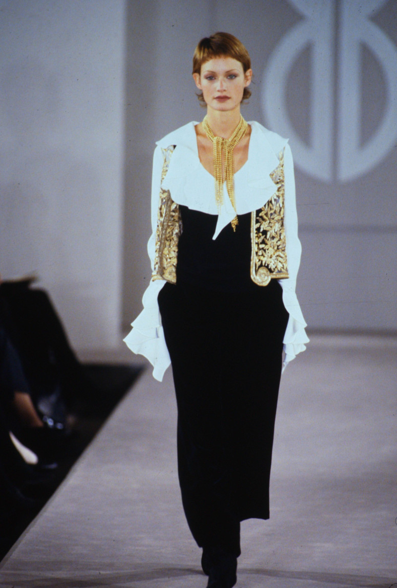 Amber Valletta featured in  the Bill Blass fashion show for Autumn/Winter 1993