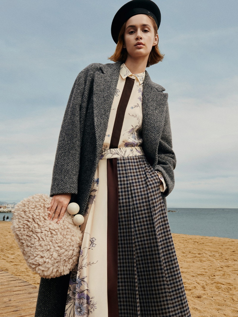 Quinn Elin Mora featured in  the Weekend Max Mara advertisement for Autumn/Winter 2023