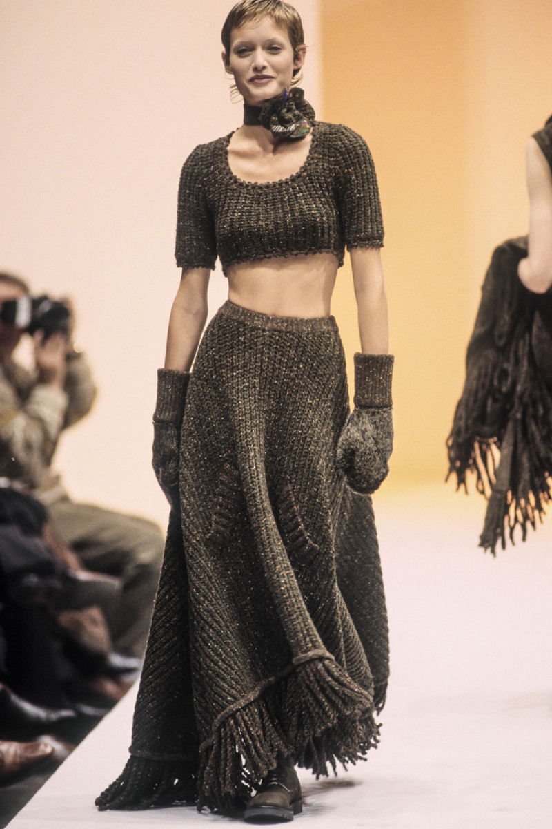 Amber Valletta featured in  the Gaetano Navarra fashion show for Autumn/Winter 1993
