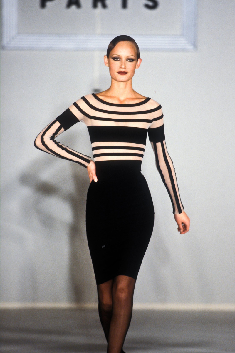 Amber Valletta featured in  the Herve Leger fashion show for Autumn/Winter 1993