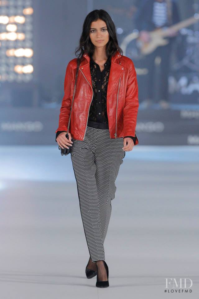 Mango fashion show for Autumn/Winter 2013