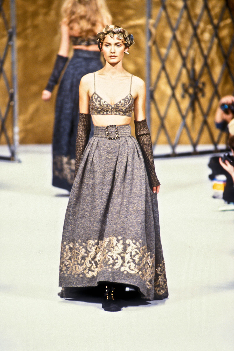 Amber Valletta featured in  the Chanel Haute Couture fashion show for Autumn/Winter 1993