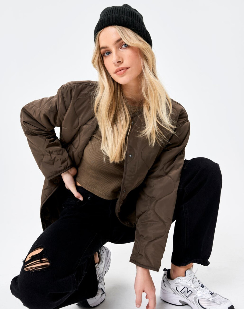 Sianie Aitken featured in  the Glassons catalogue for Autumn/Winter 2022