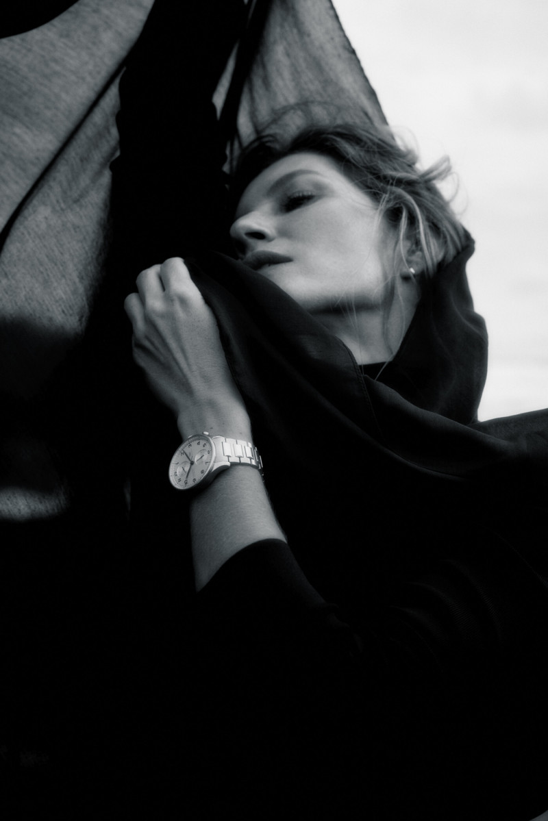 Gisele Bundchen featured in  the IWC advertisement for Autumn/Winter 2023