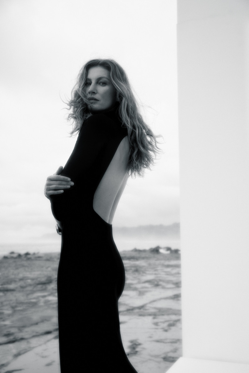 Gisele Bundchen featured in  the IWC advertisement for Autumn/Winter 2022