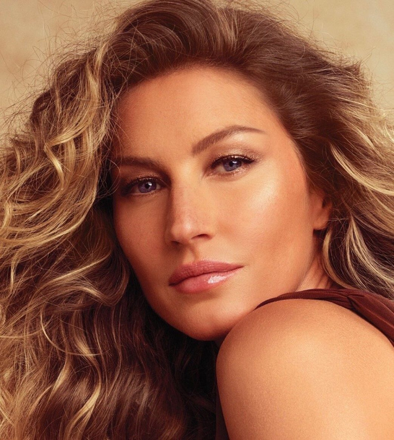 Gisele Bundchen featured in  the O Boticario advertisement for Holiday 2019