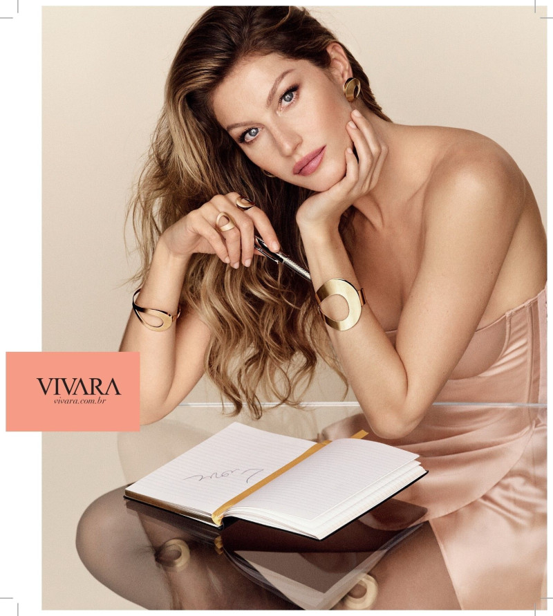 Gisele Bundchen featured in  the Vivara Valentine\'s Day advertisement for Summer 2019