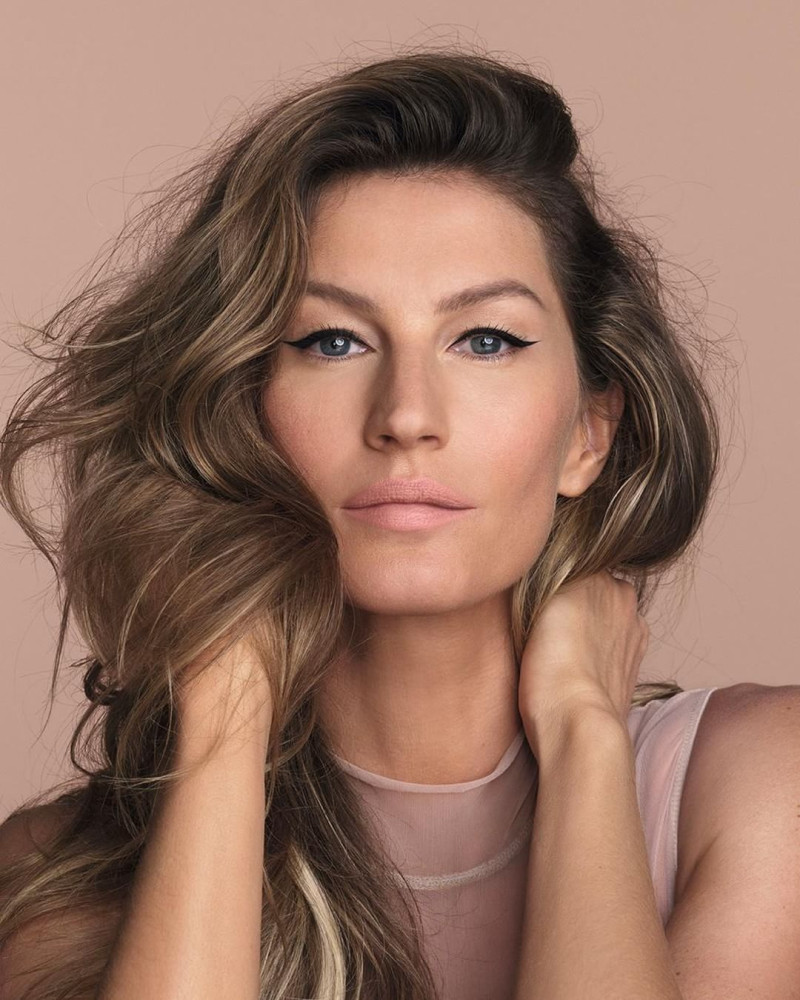 Gisele Bundchen featured in  the O Boticario advertisement for Spring/Summer 2018