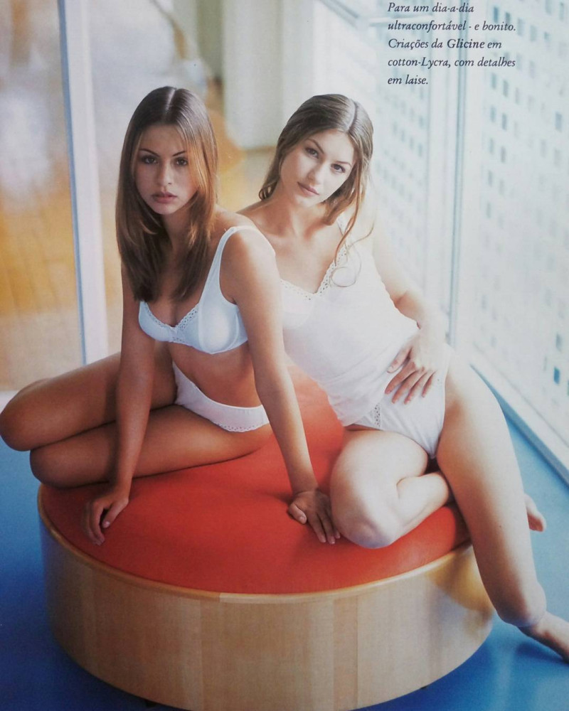 Gisele Bundchen featured in  the Jogê advertisement for Spring/Summer 1995