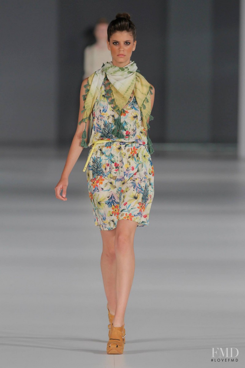 Antonina Petkovic featured in  the Yerse fashion show for Spring/Summer 2014