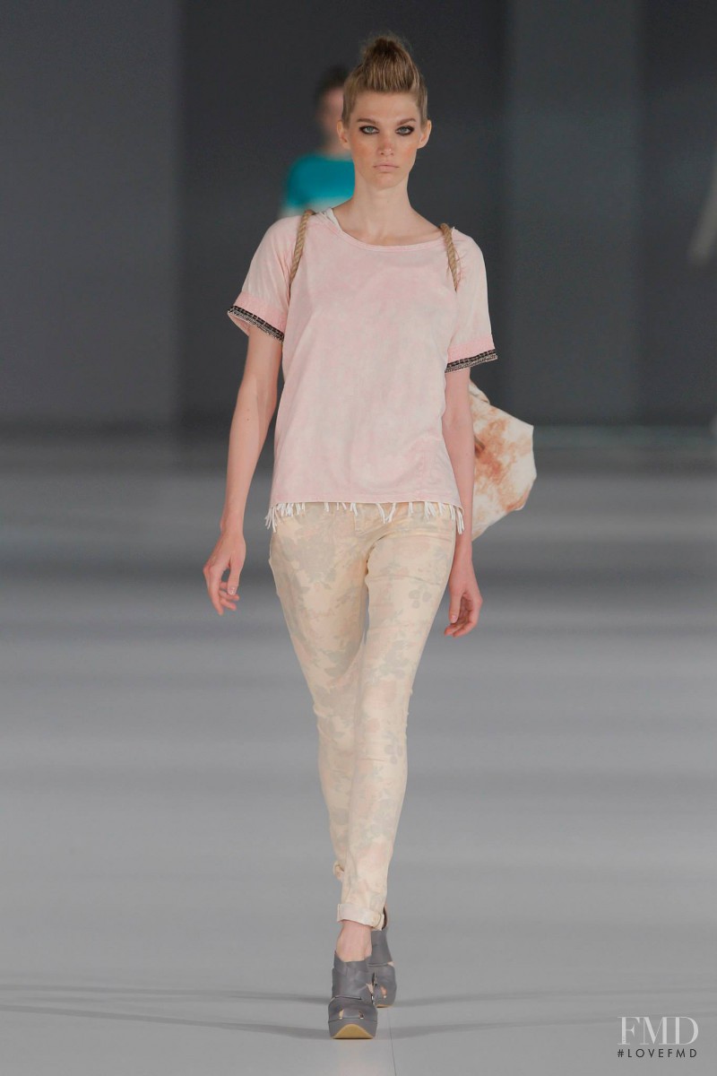 Irina Nikolaeva featured in  the Yerse fashion show for Spring/Summer 2014