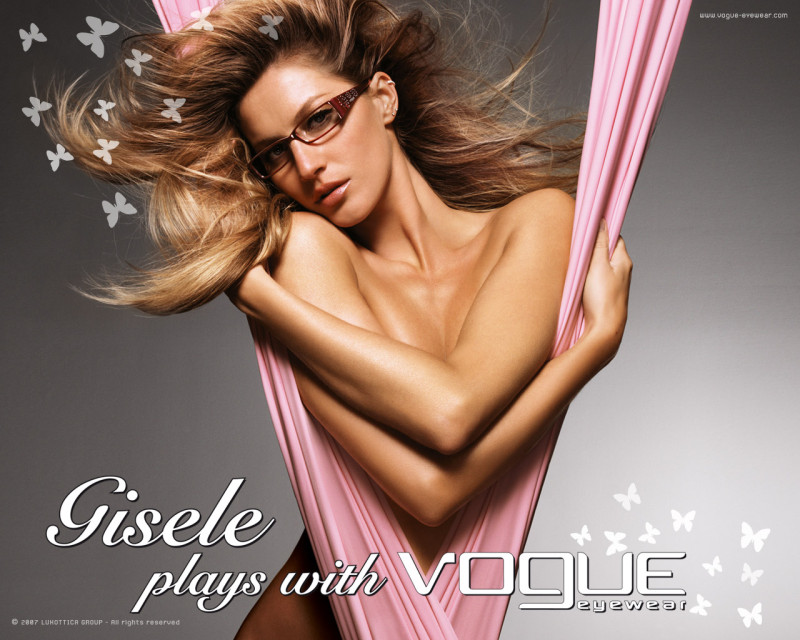 Gisele Bundchen featured in  the Vogue Eyewear advertisement for Spring/Summer 2007