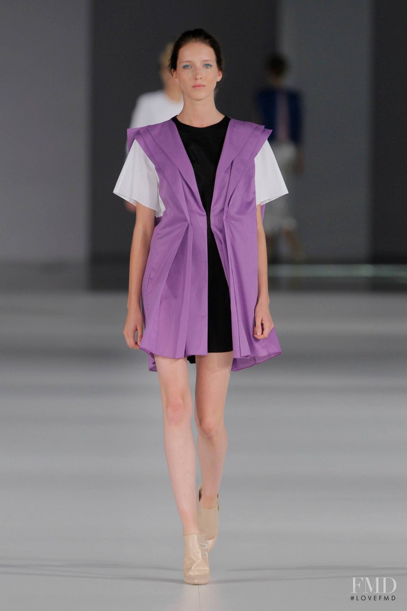 Iris Egbers featured in  the Yiorgos Eleftheriades fashion show for Spring/Summer 2014