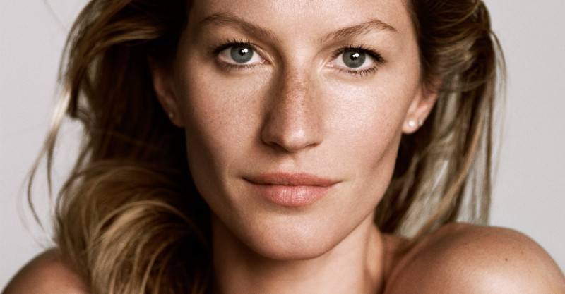 Gisele Bundchen featured in  the Sejaa advertisement for Spring/Summer 2011