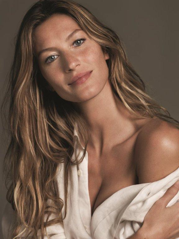Gisele Bundchen featured in  the Sejaa advertisement for Spring/Summer 2011