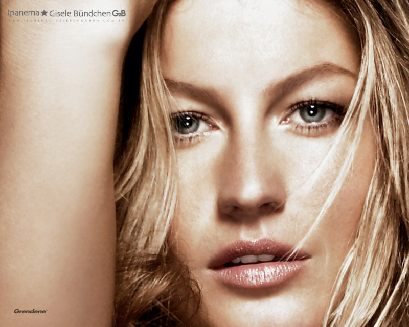 Gisele Bundchen featured in  the Ipanema advertisement for Spring/Summer 2007