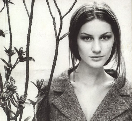Gisele Bundchen featured in  the Les Filos advertisement for Autumn/Winter 1997