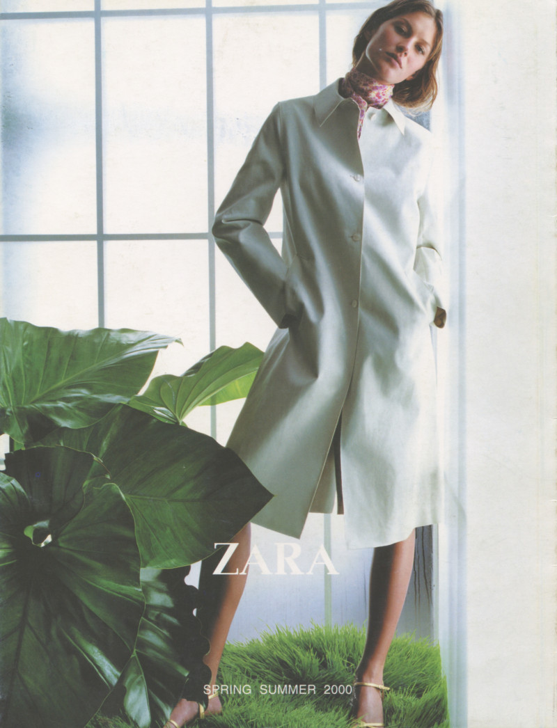 Gisele Bundchen featured in  the Zara advertisement for Spring/Summer 2000