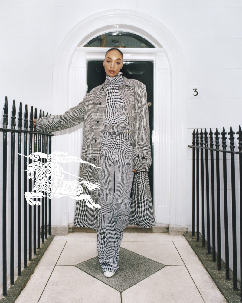Jourdan Dunn featured in  the Burberry advertisement for Spring 2024