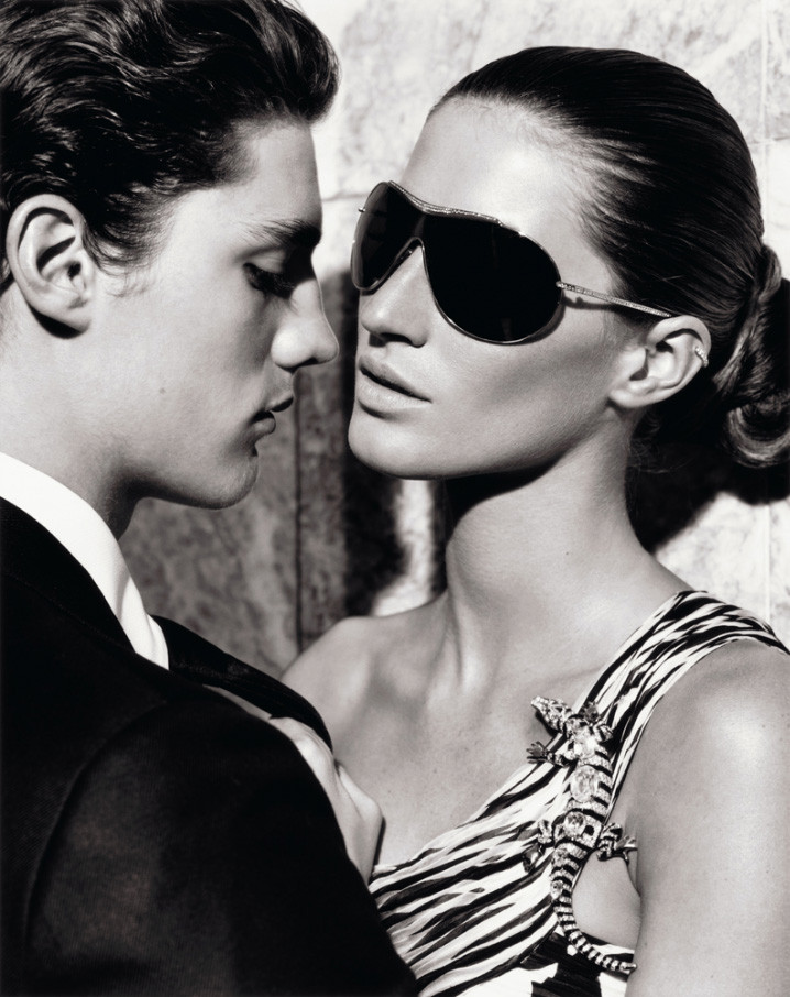 Gisele Bundchen featured in  the Valentino Eyewear advertisement for Autumn/Winter 2004