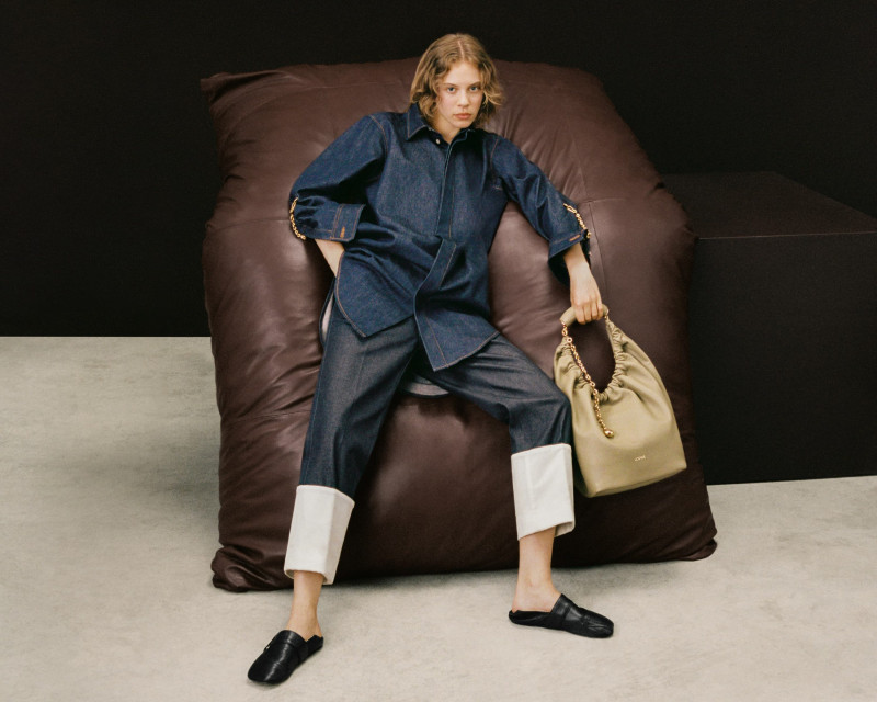 Anouk Smits featured in  the Loewe advertisement for Spring 2024