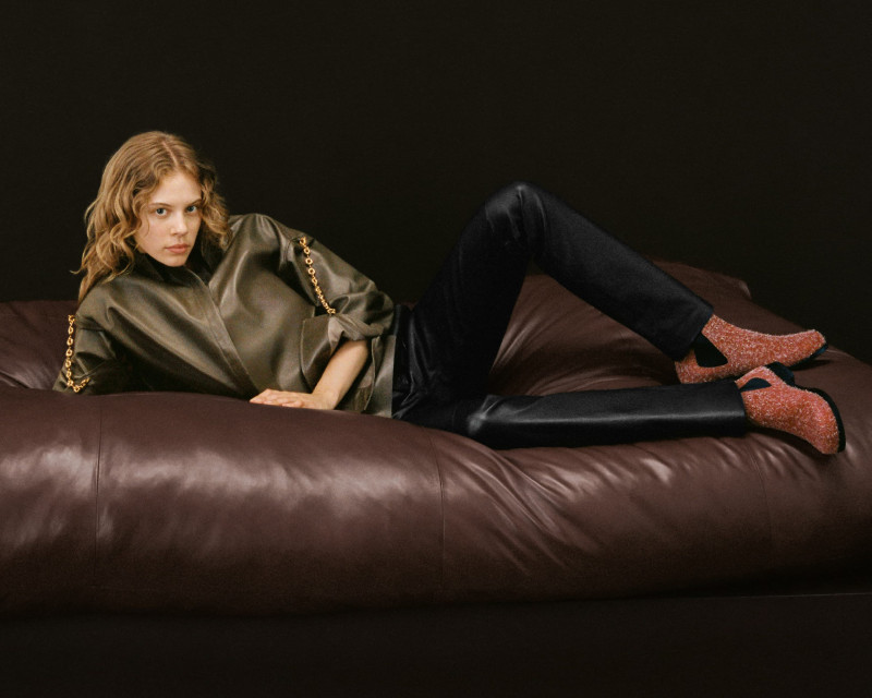 Anouk Smits featured in  the Loewe advertisement for Spring 2024