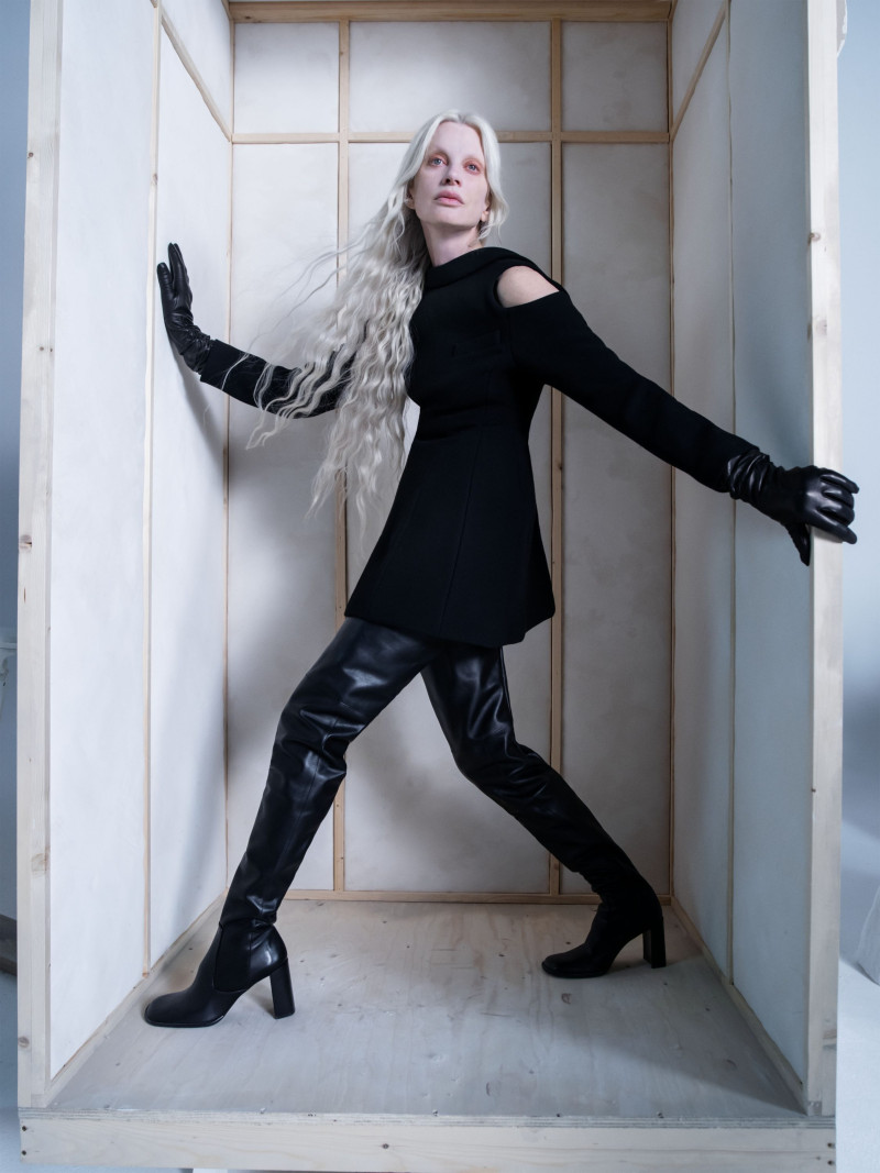 Kristen McMenamy featured in  the Zara Zara Atelier Season 4 Collection lookbook for Autumn/Winter 2023