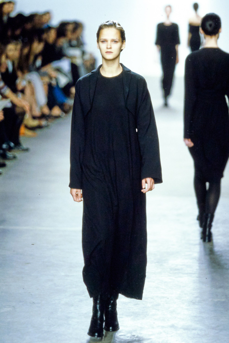 Calvin Klein fashion show for Autumn/Winter 1998