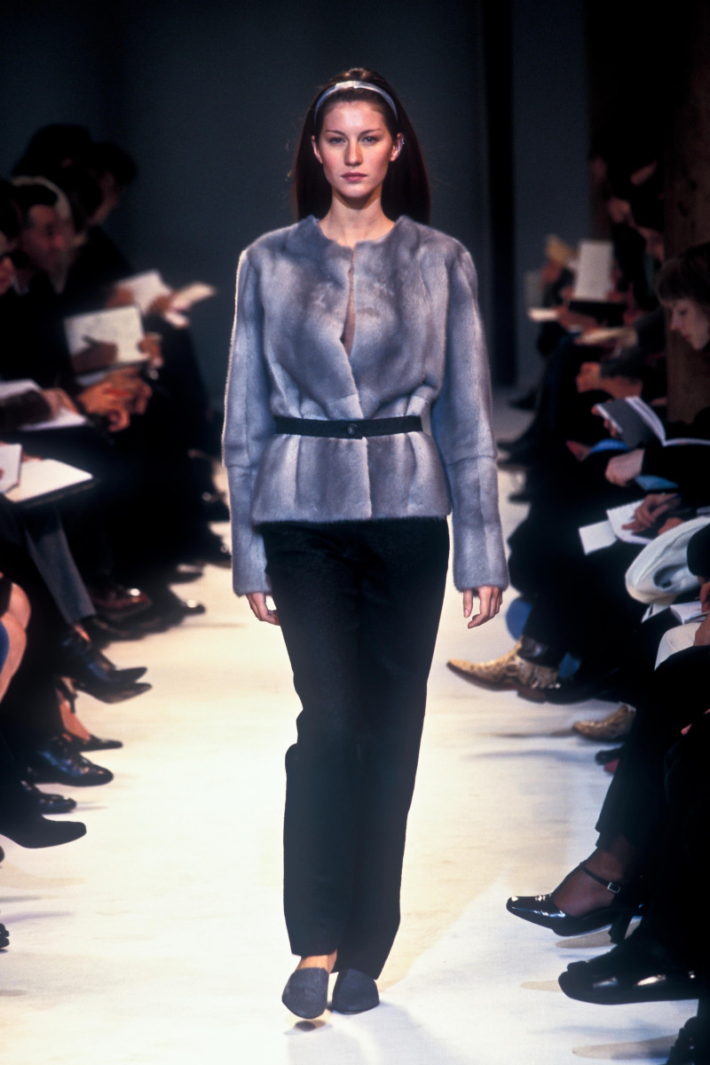 Gisele Bundchen featured in  the Cerruti fashion show for Autumn/Winter 1998