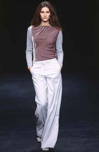 Gisele Bundchen featured in  the Jill Stuart fashion show for Autumn/Winter 1998