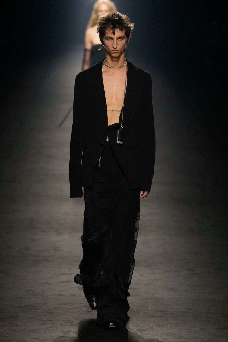 Ann Demeulemeester fashion show for Spring/Summer 2024