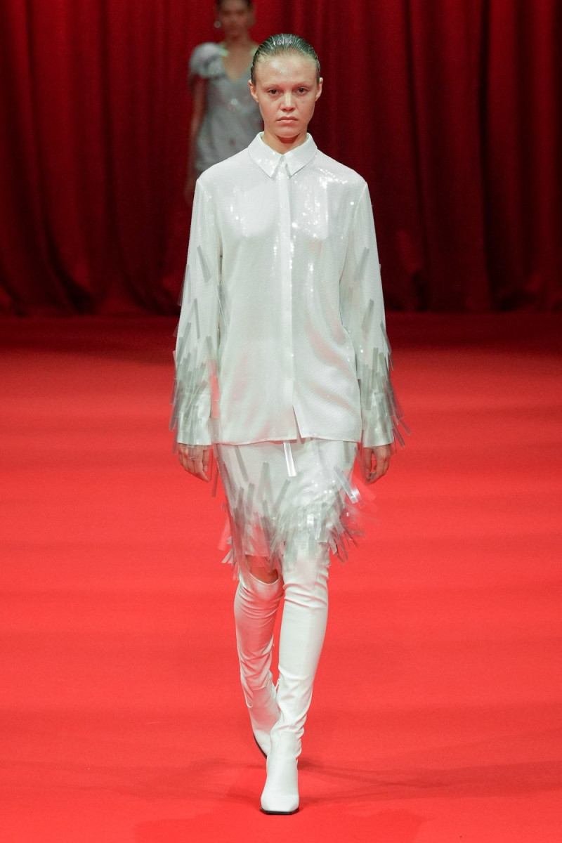 Huishan Zhang fashion show for Spring/Summer 2024