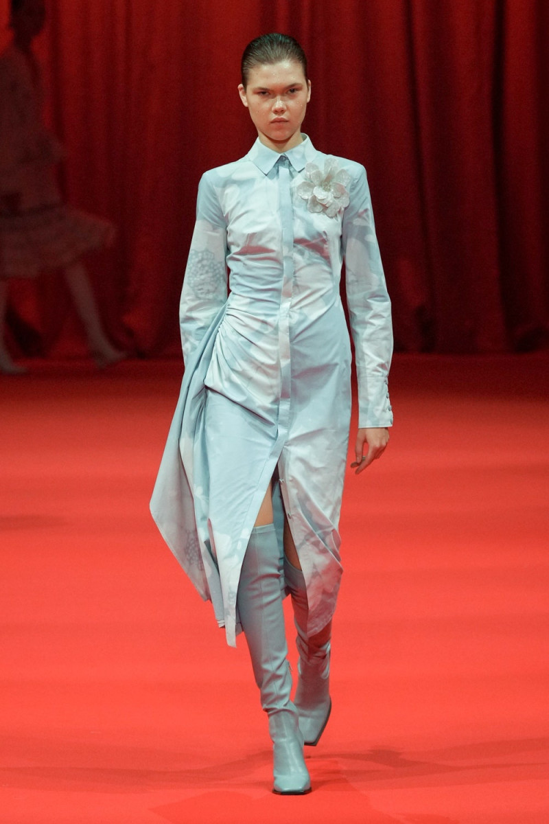 Huishan Zhang fashion show for Spring/Summer 2024