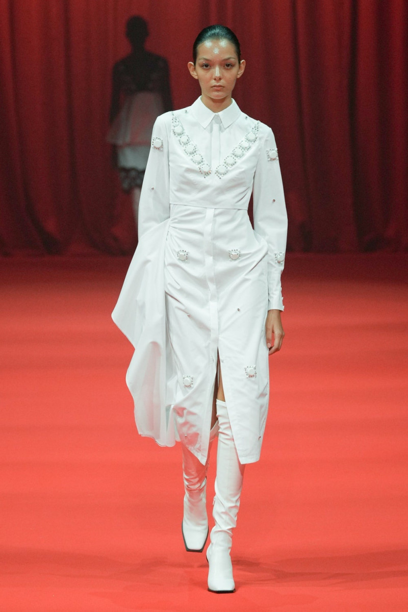 Huishan Zhang fashion show for Spring/Summer 2024