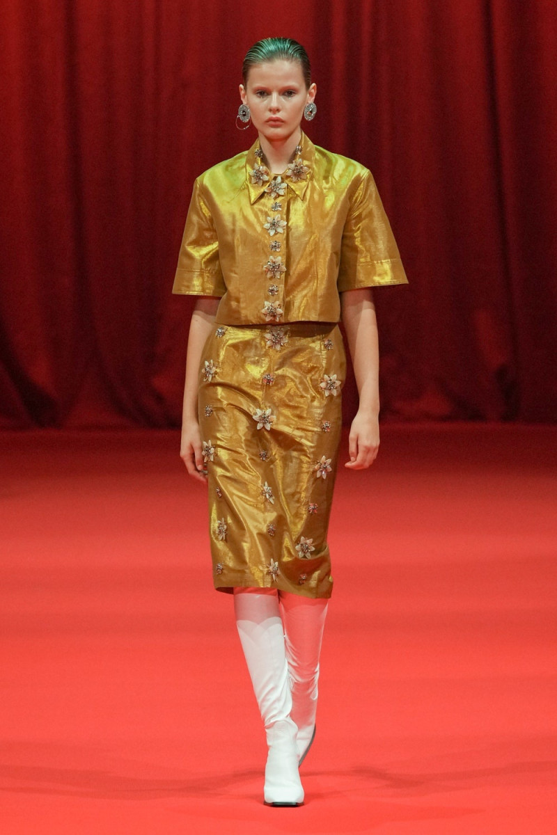 Huishan Zhang fashion show for Spring/Summer 2024