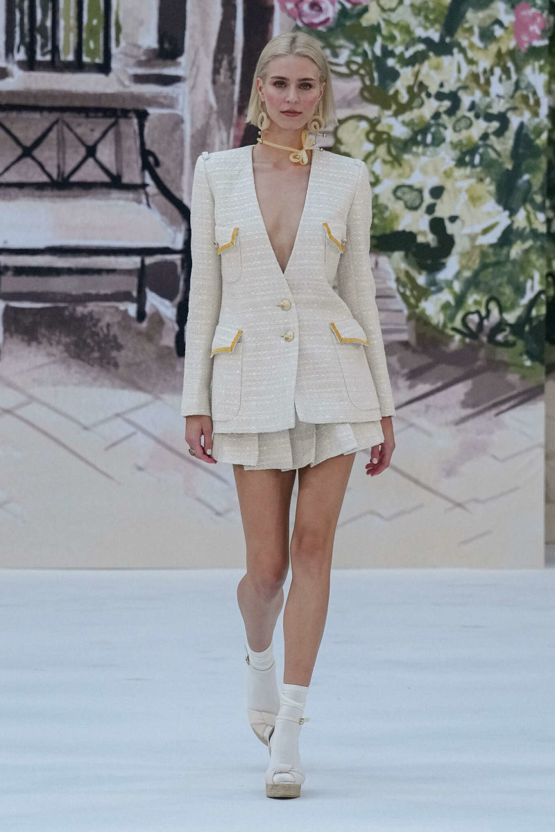 Paul Costelloe fashion show for Spring/Summer 2024