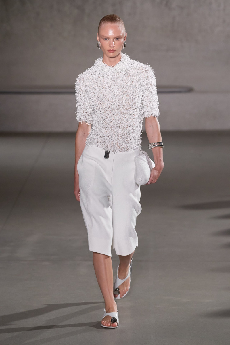 Tory Burch fashion show for Spring/Summer 2024