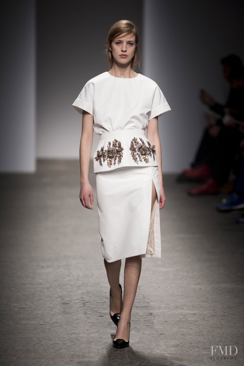 Julia Frauche featured in  the N° 21 fashion show for Autumn/Winter 2013