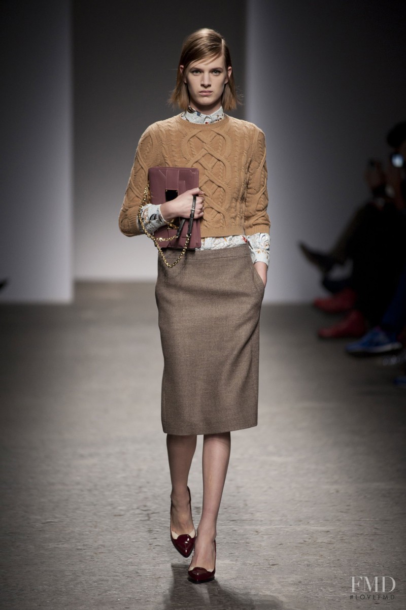 Ashleigh Good featured in  the N° 21 fashion show for Autumn/Winter 2013