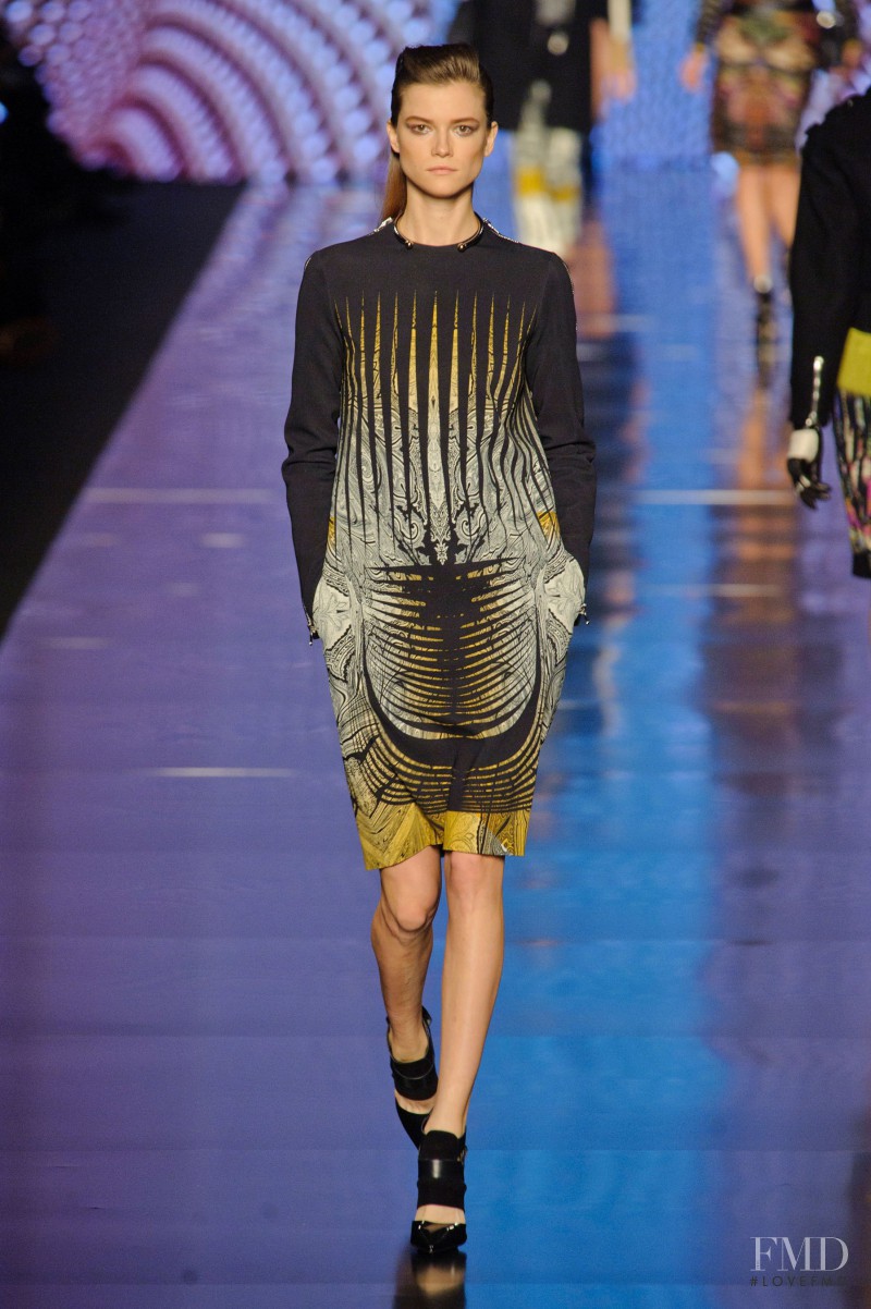 Kasia Struss featured in  the Etro fashion show for Autumn/Winter 2013