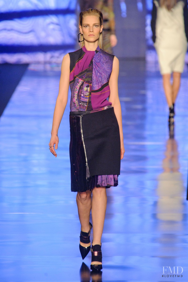 Suvi Koponen featured in  the Etro fashion show for Autumn/Winter 2013