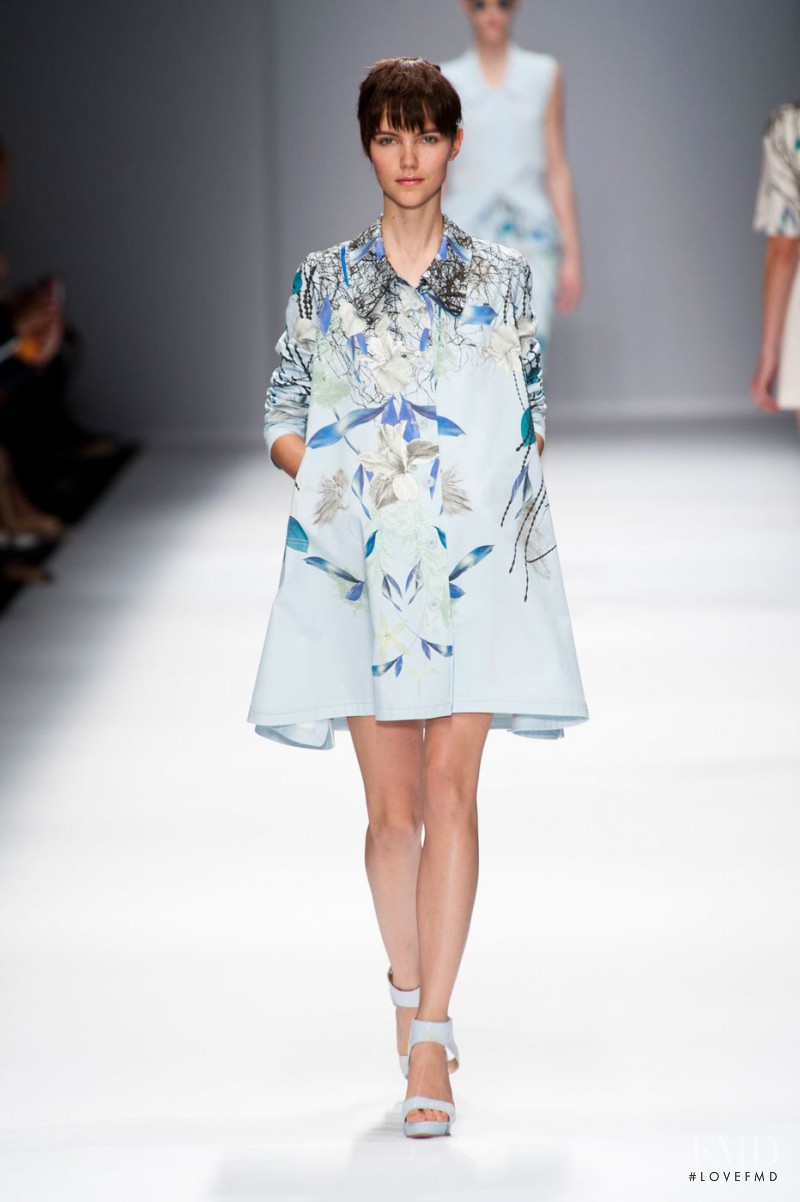 Agnes Nabuurs featured in  the Cacharel fashion show for Spring/Summer 2013