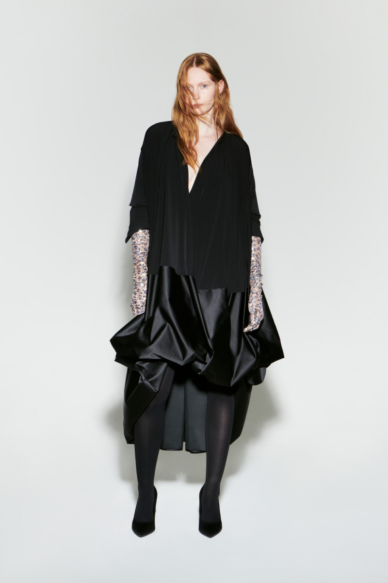 Ann Taylor Factory lookbook for Pre-Fall 2024