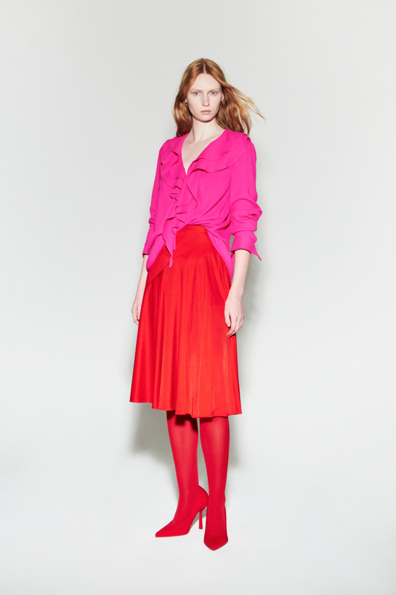 Ann Taylor Factory lookbook for Pre-Fall 2024