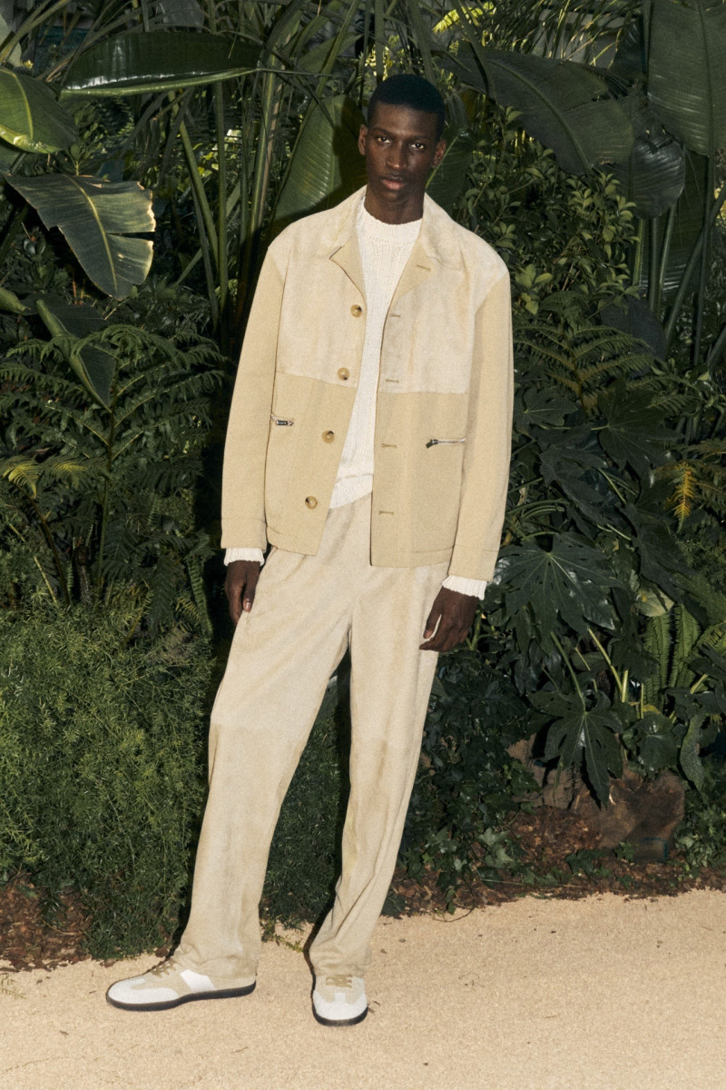 Tod\'s lookbook for Spring/Summer 2024
