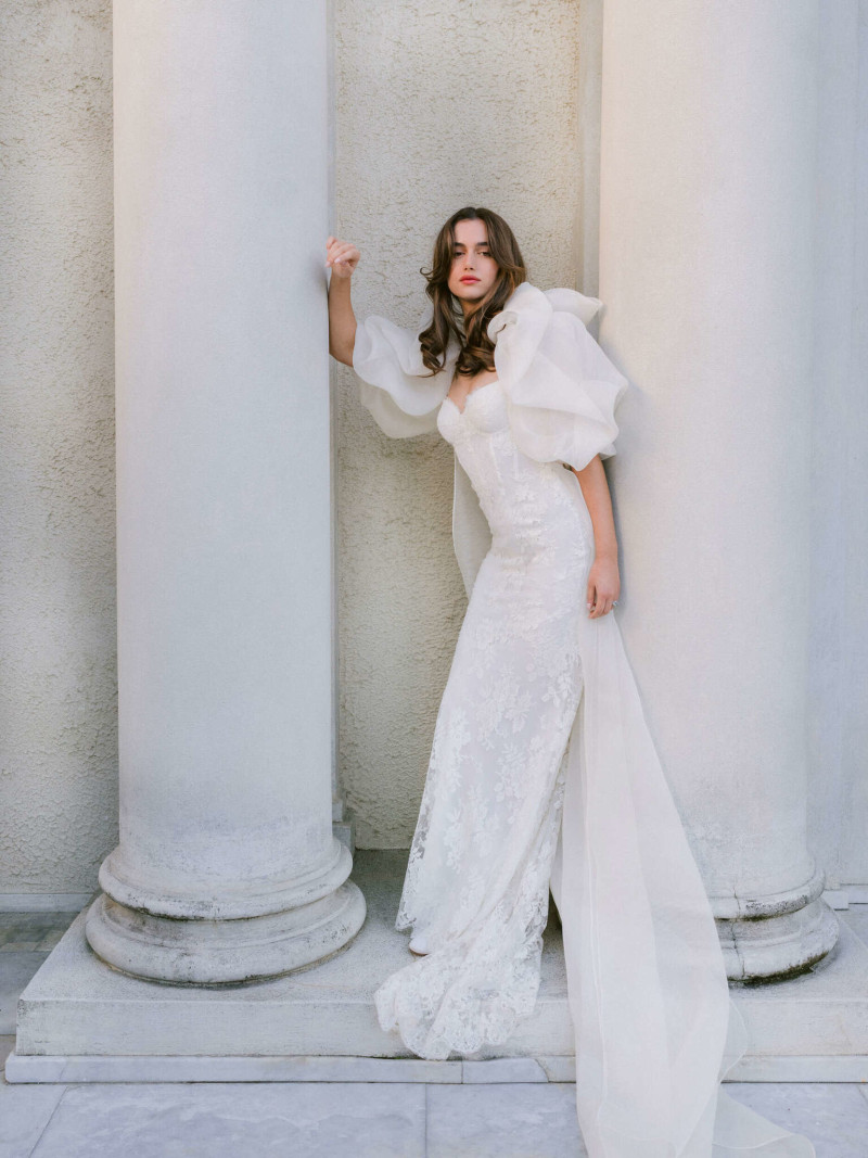 Monique Lhuillier Bridal lookbook for Spring 2024