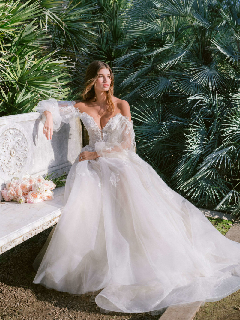 Monique Lhuillier Bridal lookbook for Spring 2024