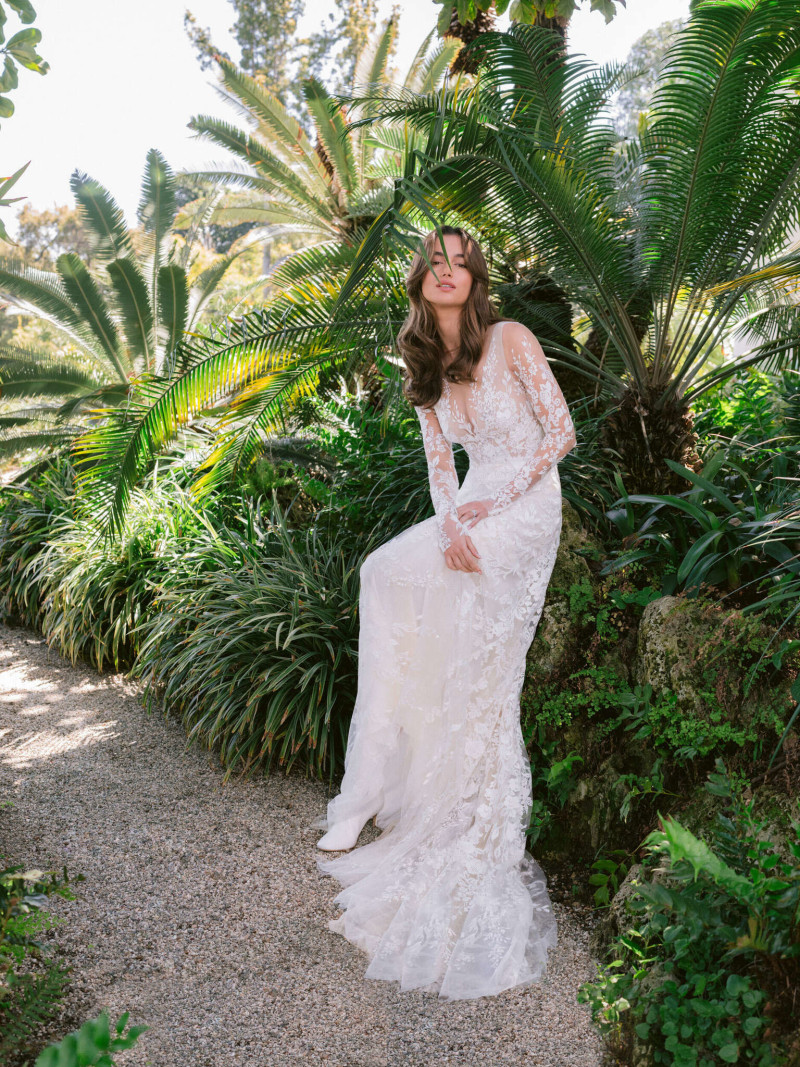 Monique Lhuillier Bridal lookbook for Spring 2024